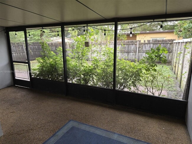 Building Photo - 5022 SW 93rd Ave