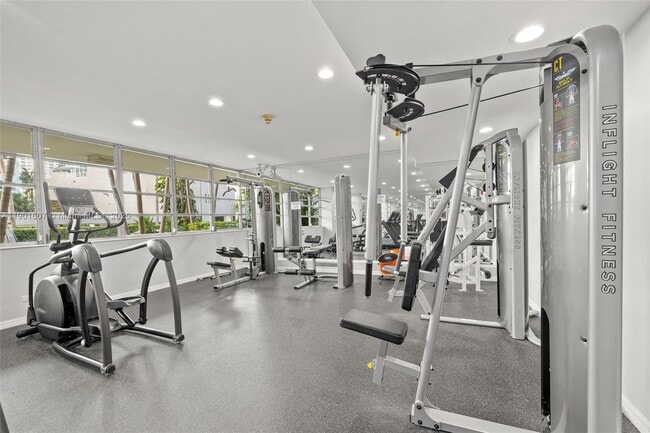 Building Photo - 1408 Brickell Bay Dr