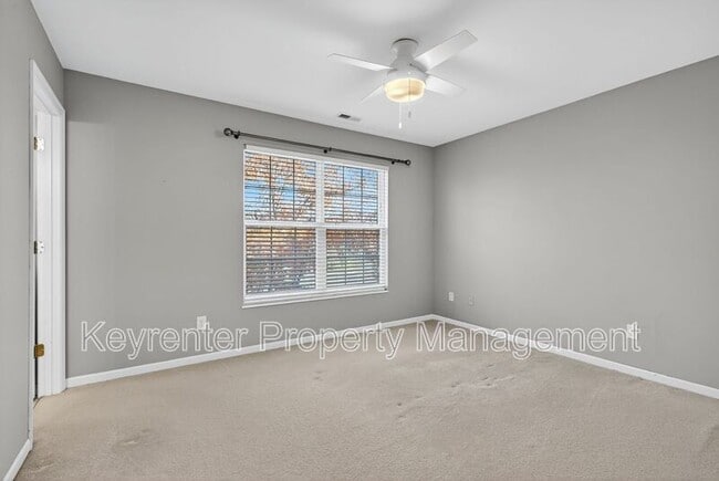 Building Photo - 1111 Ridgeway Dr