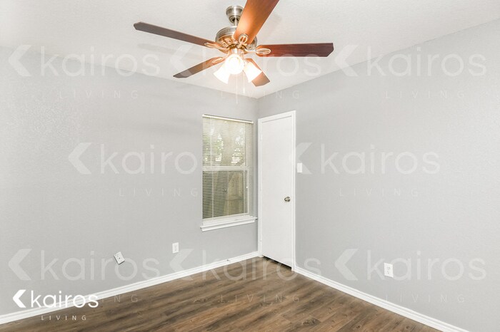 Building Photo - 3031 Casa Bella Dr
