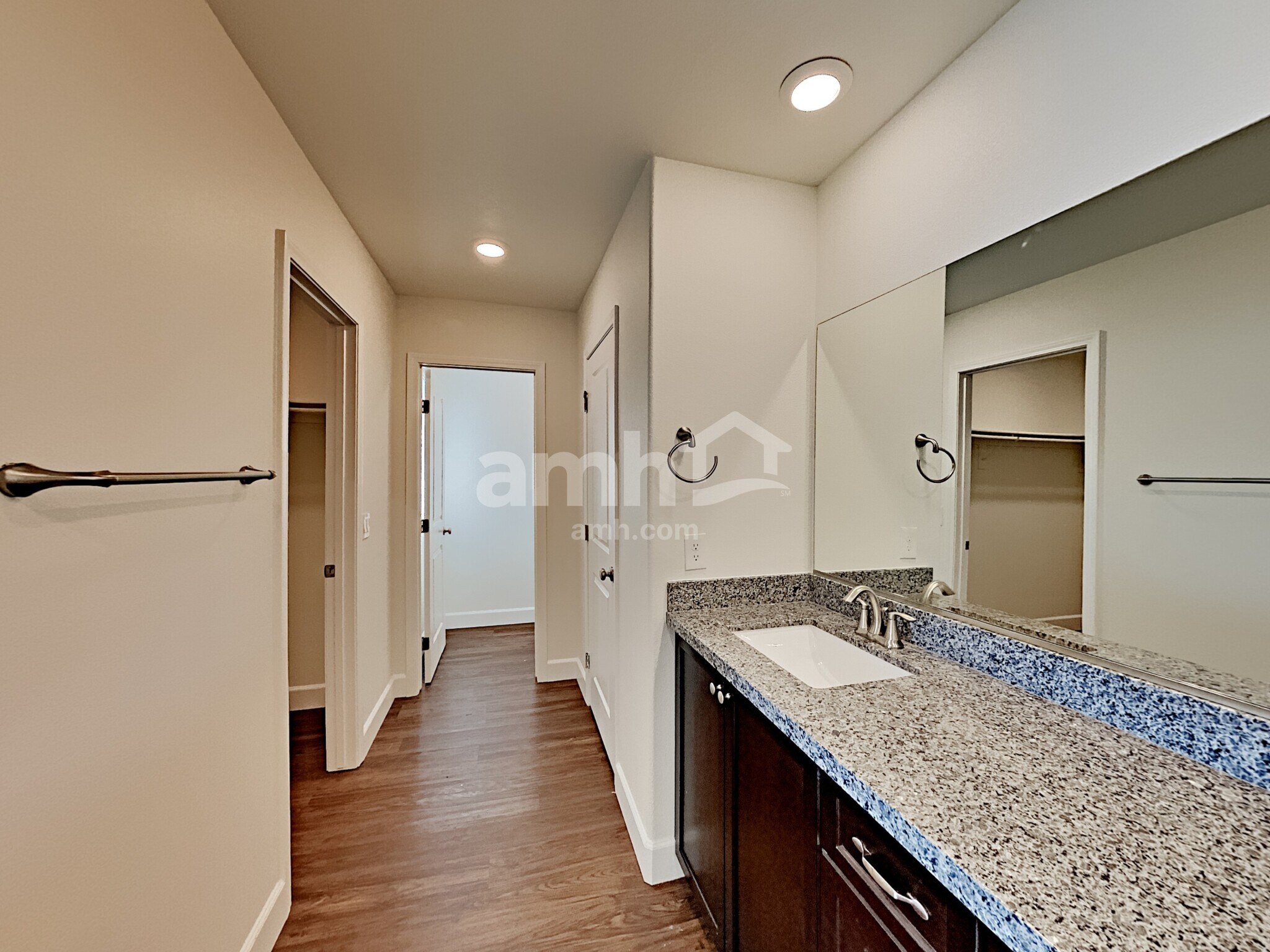 Building Photo - 4725 Tire Swing St