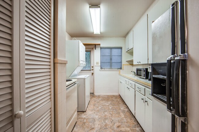 Building Photo - 111 Grandview Pl