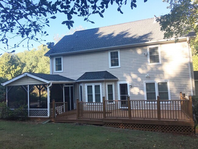 Building Photo - 121 Squires Creek Rd