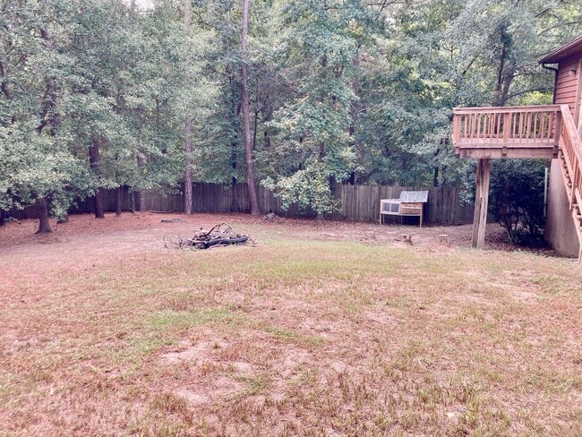 Building Photo - 444 Cherokee Dr