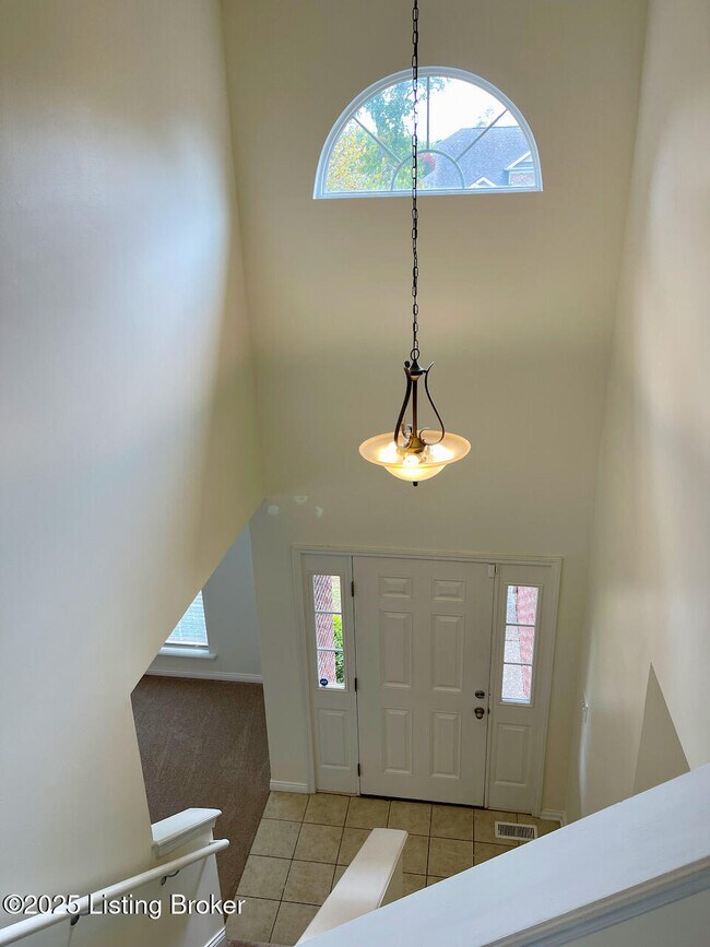 Building Photo - 13404 Cain Ln