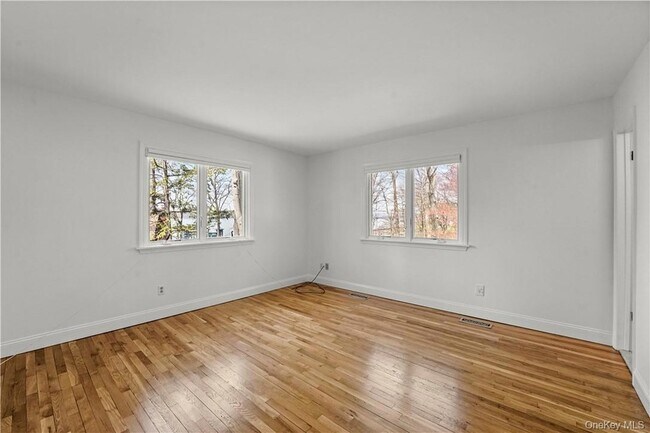 Building Photo - 6 Scarborough Cir