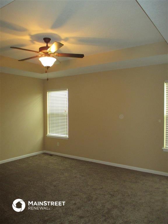 Building Photo - 104 Golfview Dr