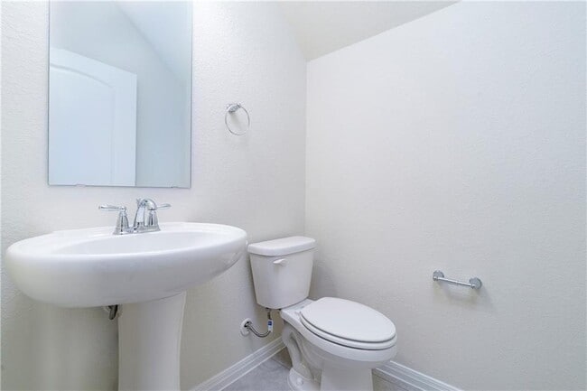 Building Photo - 13908 Eucalyptus Bnd