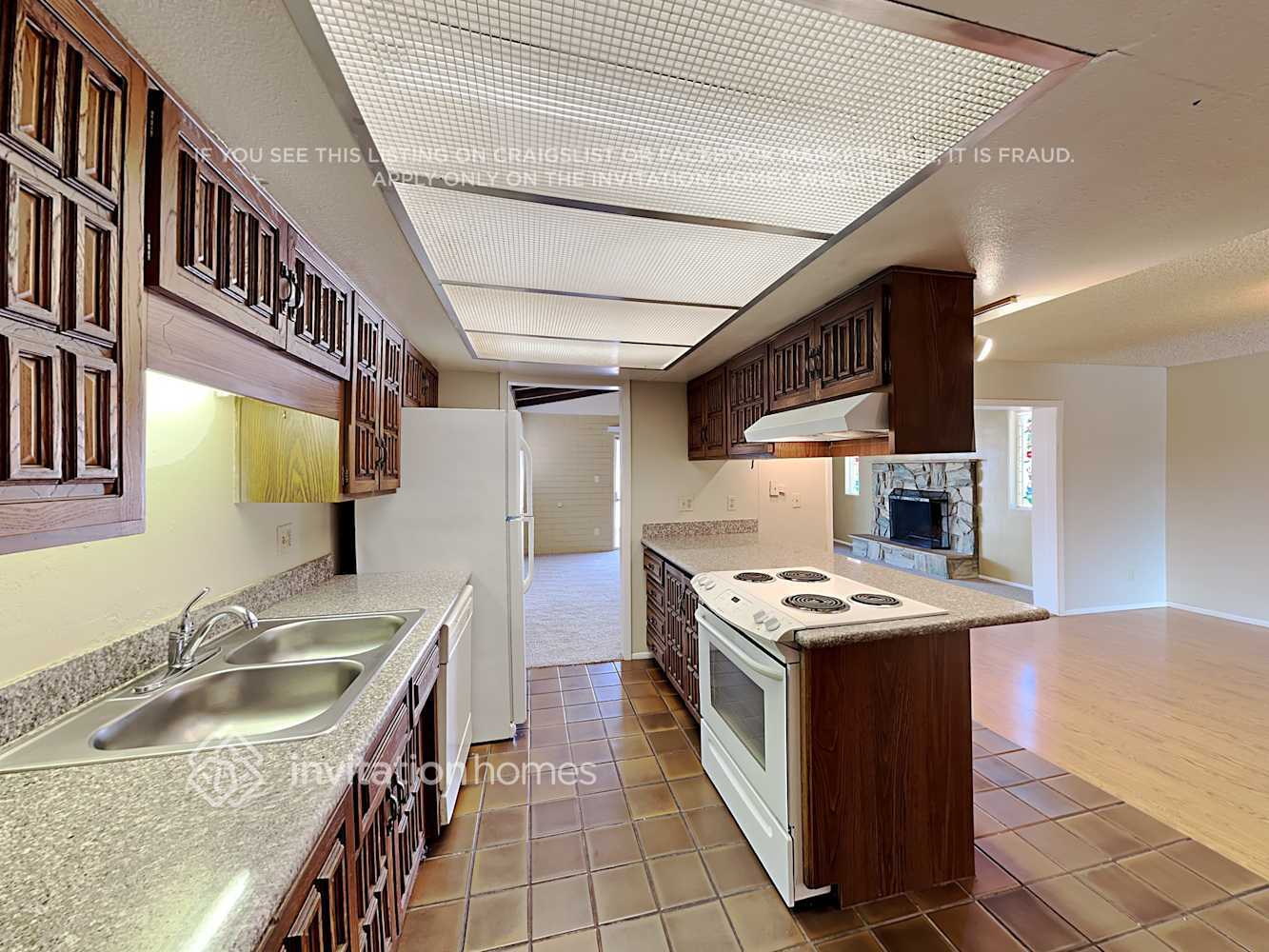 Building Photo - 4532 W Cavalier Dr