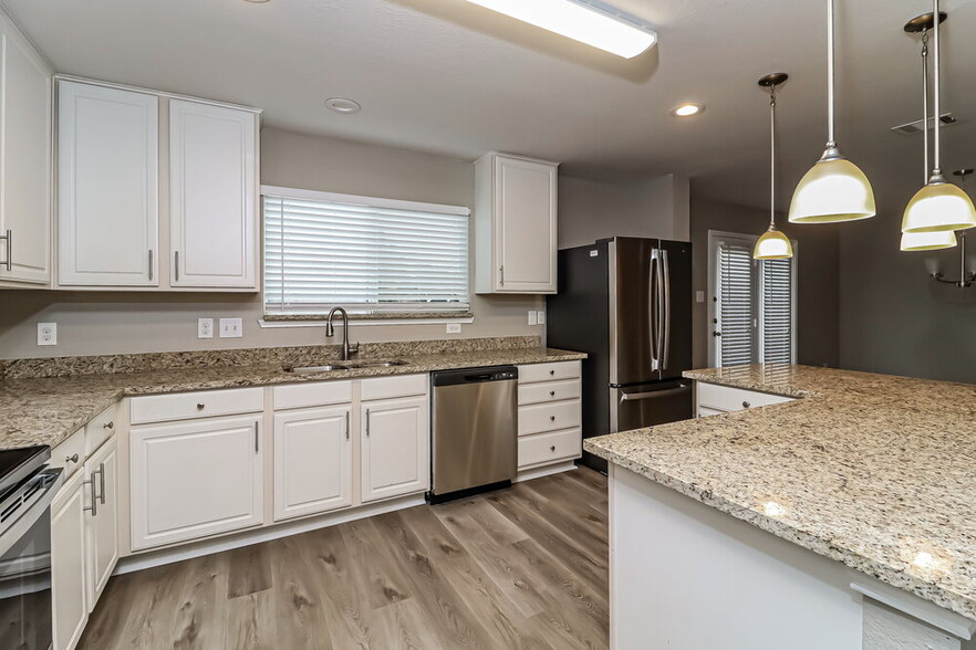 Building Photo - 10456 Winding Passage Way