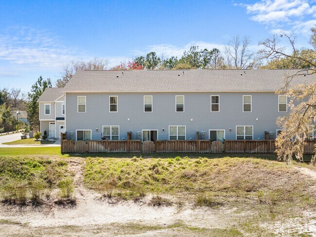 Building Photo - 148 Aspen Rd
