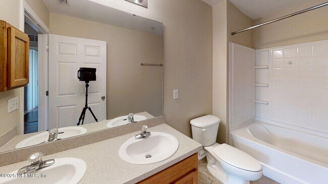 Building Photo - 785 Oakleaf Plantation Pkwy