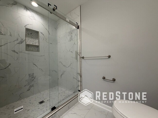 Building Photo - 6489 Bellcross Trl