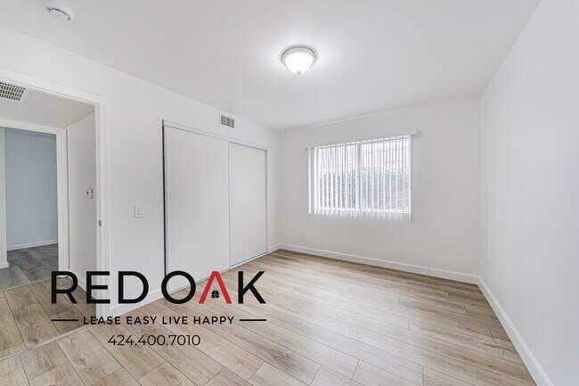 Building Photo - 6928 Agnes Ave