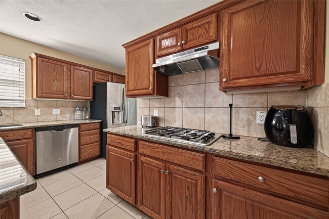 Building Photo - 6518 Palo Duro Dr