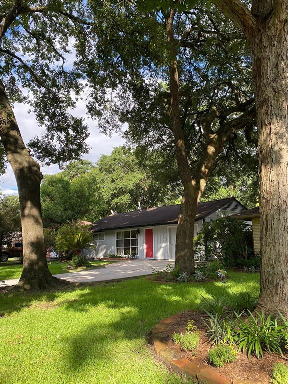 Building Photo - 2111 Chippendale Rd