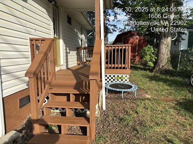 Building Photo - 1 BR Belmont Area Cottage Private Corner lot