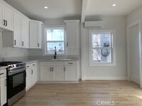 Building Photo - 247 N New Hampshire Ave