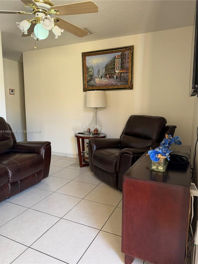 Building Photo - 4761 NW Flagler Terrace