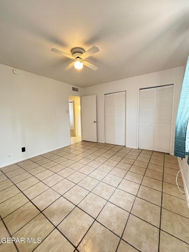 Building Photo - 10349 Shoshone St