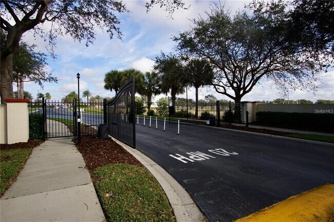 Building Photo - 765 Chelsea Dr