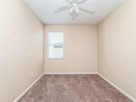 Building Photo - 9712 Heron Pointe Dr