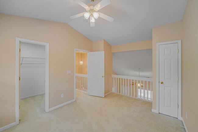 Building Photo - 15021 Deshler Ct