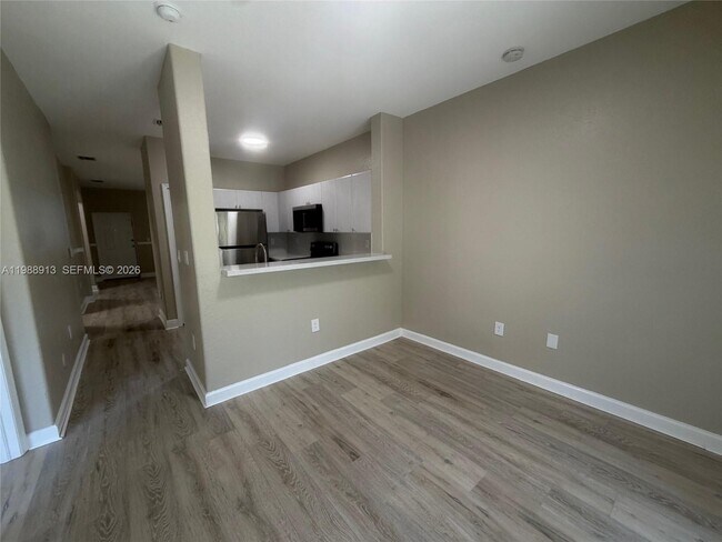 Building Photo - 2637 SE 16th Terrace