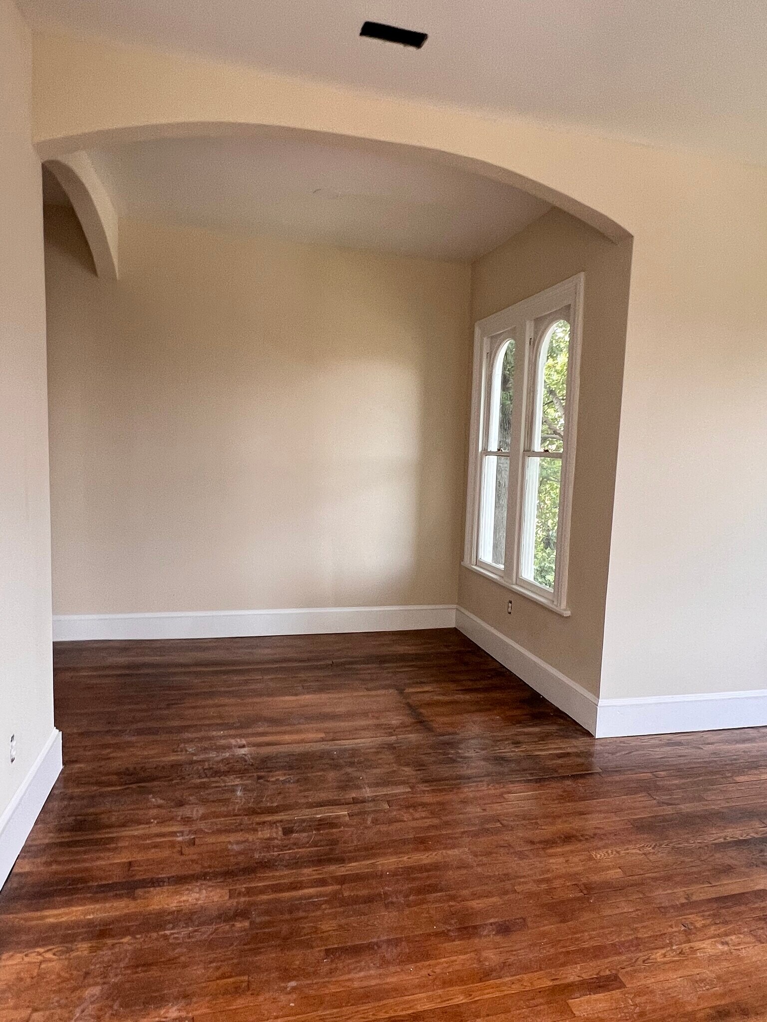 Building Photo - 140 Marshall St