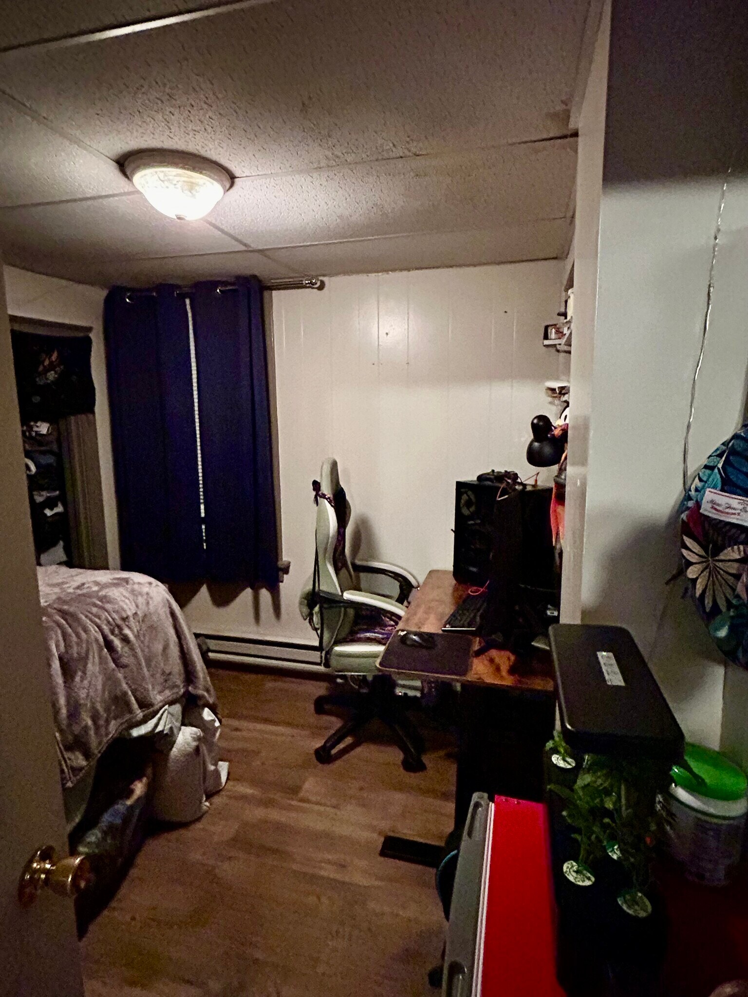 Building Photo - 419 N 43rd Ave W