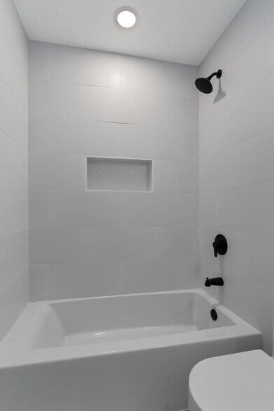 Building Photo - 16512 Trevin Cv