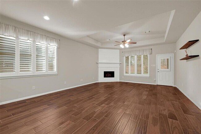 Building Photo - 3310 Pine Chase Dr