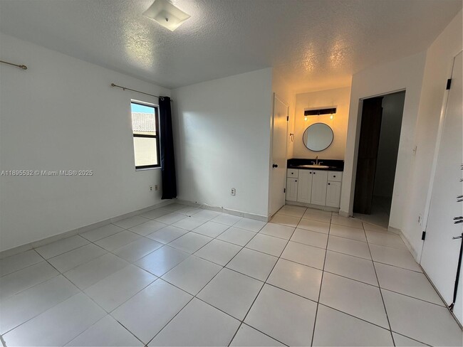 Building Photo - 20752 SW 121st Ct