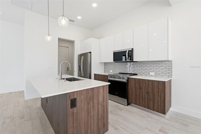 Building Photo - 14041 Newson Ln