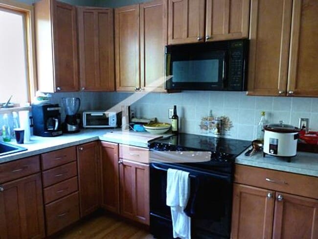 Building Photo - HOT ALLSTON LISTING!!!! Sept 1st Move in!!