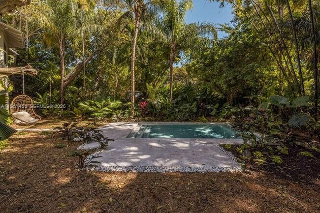 Building Photo - 2330 Overbrook St