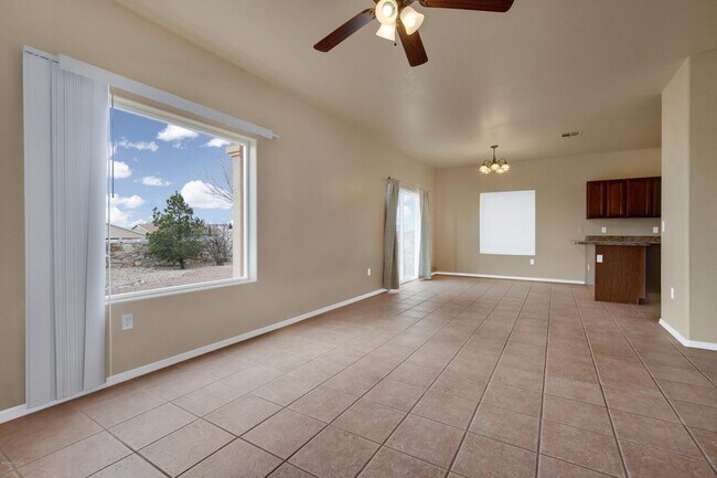 Building Photo - 4633 Rimrock Dr
