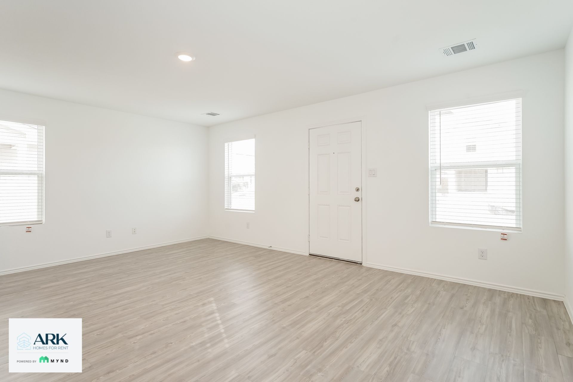 Building Photo - 8171 Nube Medina
