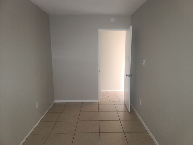 Building Photo - 1079 Patterson Ave