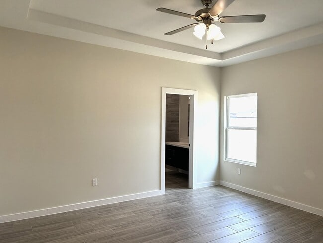 Building Photo - 5928 Heather Loop