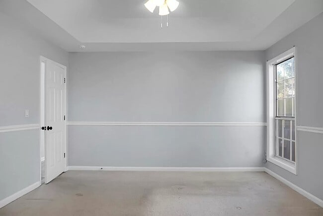 Building Photo - 1084 Willowood Ave