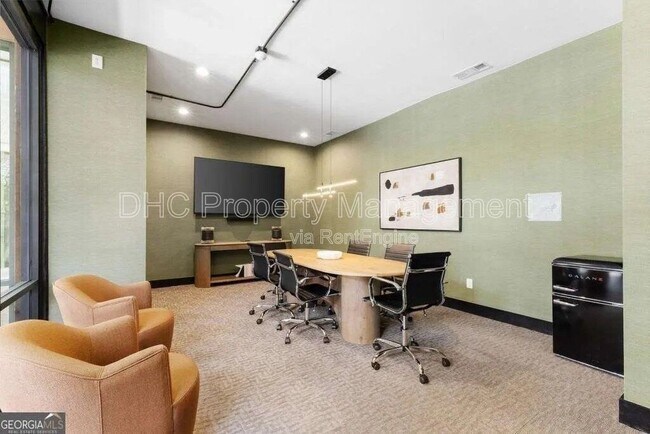 Building Photo - 659 Auburn Ave NE