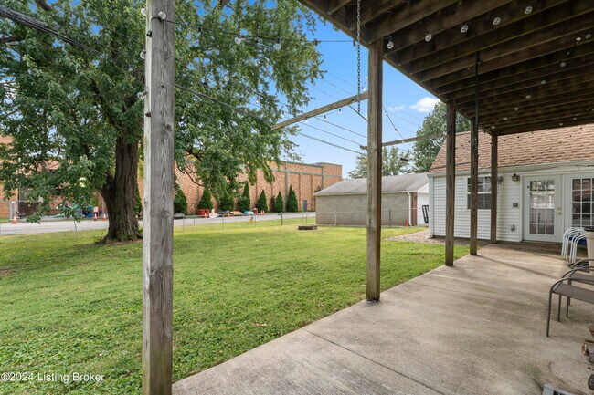 Building Photo - 3810 Norbourne Blvd