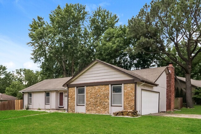 Building Photo - NEW PROPERTY LIVE!!!  LOOK AT THIS GEM!  Schedule A Tour Today!!  More photos coming soon!