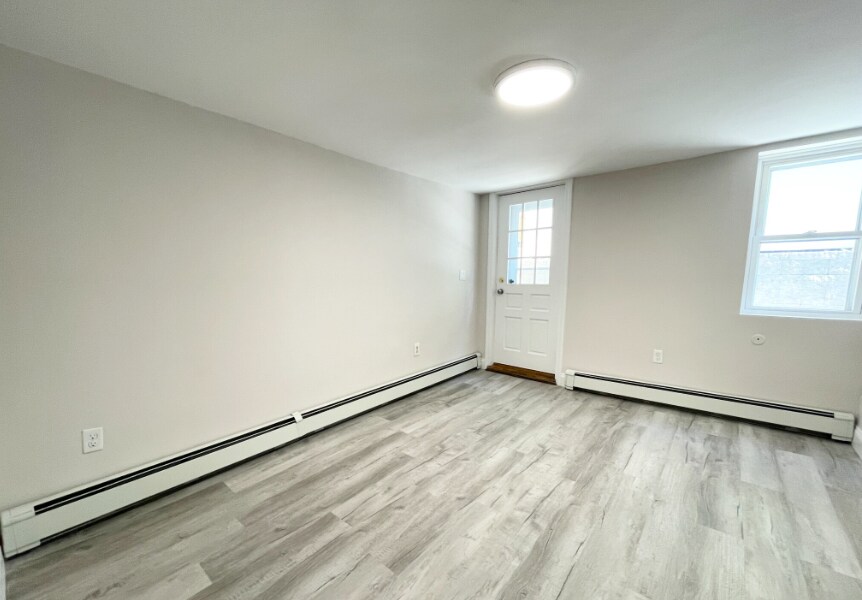 Building Photo - 174 Bolton St