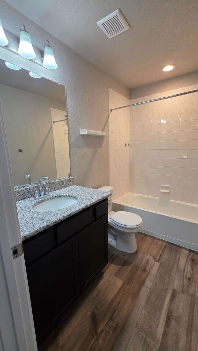 Building Photo - Lorson Ranch 5 bedroom Townhouse near military bases