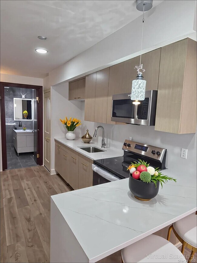 Building Photo - 132 W 134th St