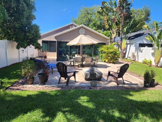 Building Photo - 3760 NW 19th St