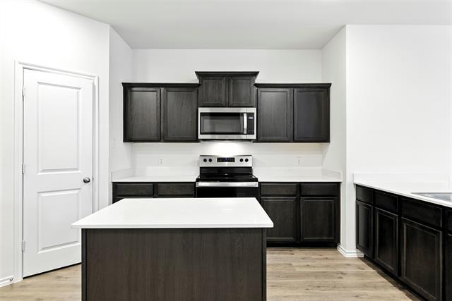 Building Photo - 2808 Jasmine Dr