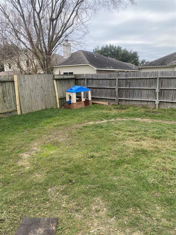 Building Photo - 211 Brazos Gardens Dr